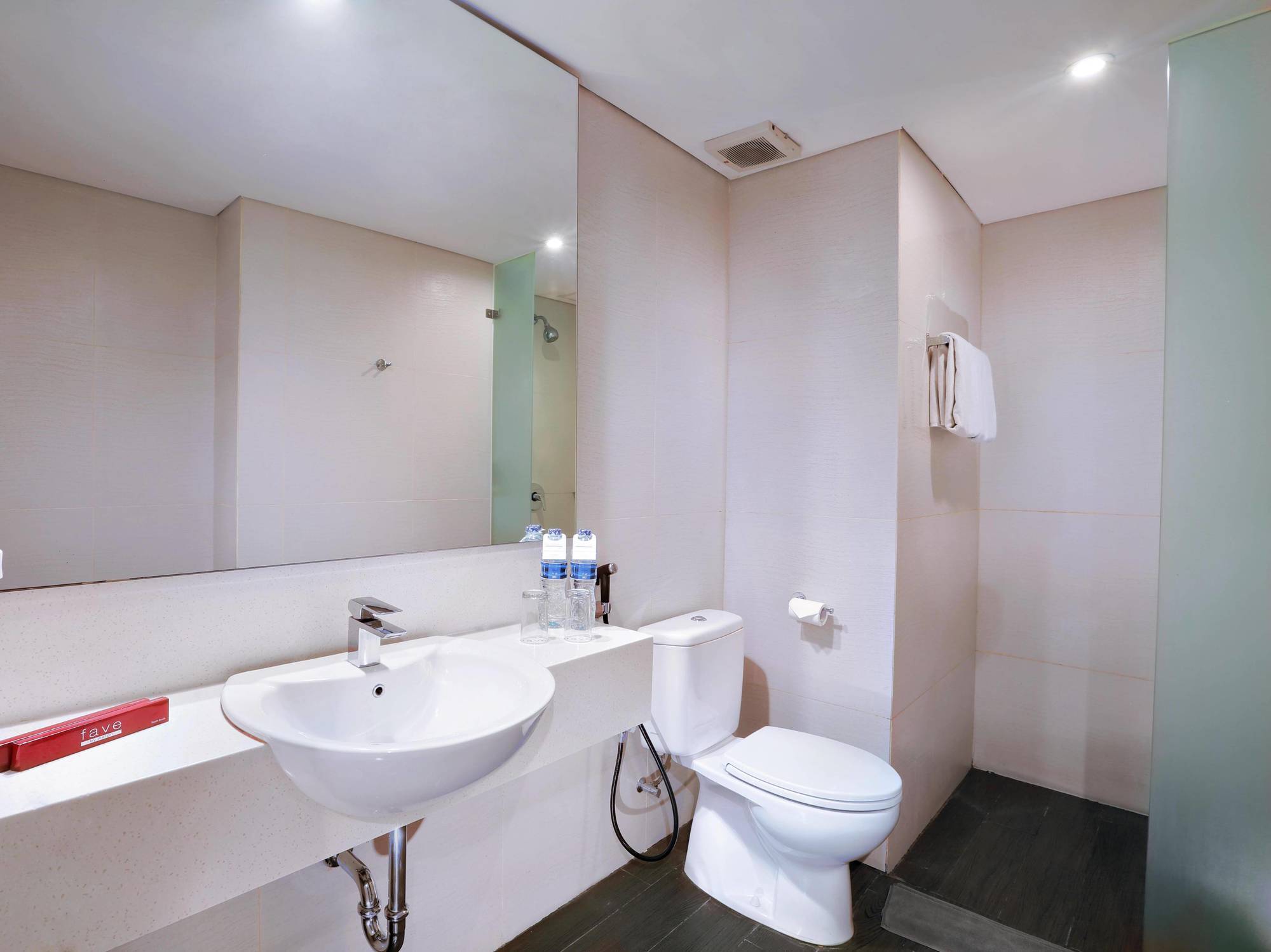 Favehotel Tanah Abang - Cideng Jakarta Exterior foto